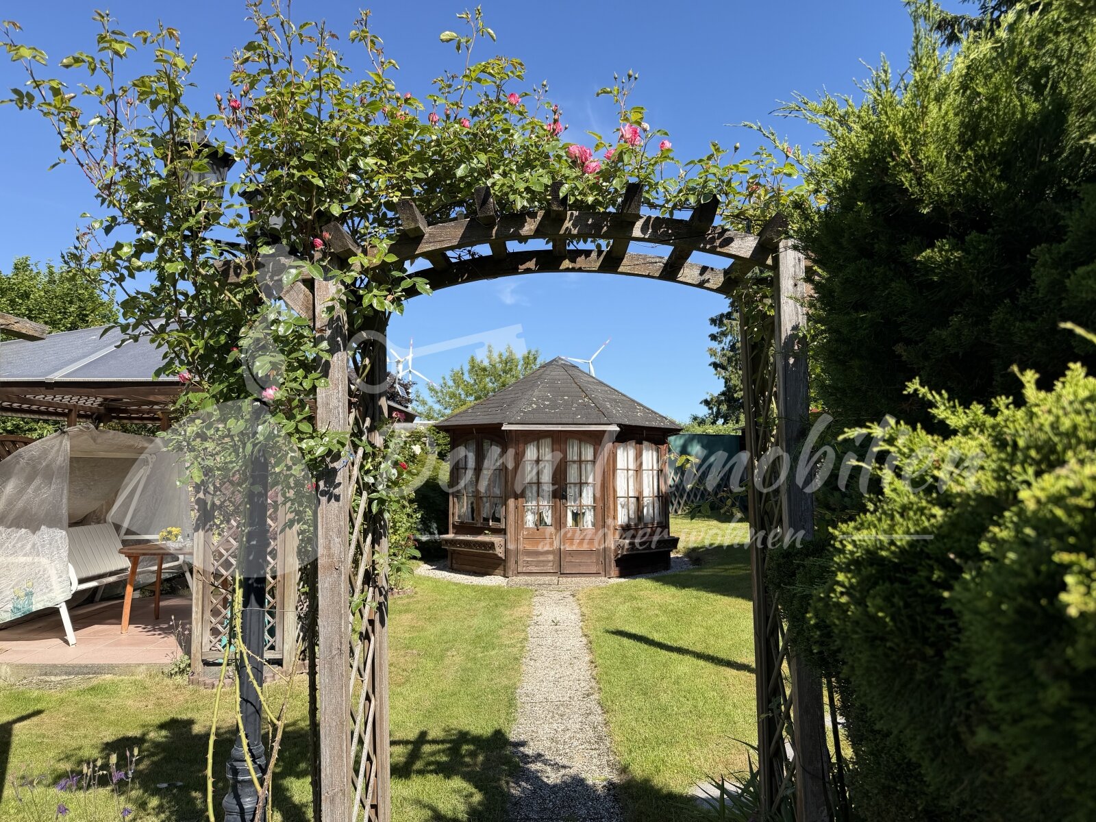 Vermarktung in Vorbereitung: Gepflegtes Haus mit herrlichem Garten - bevorzugte Lage in Zwickau - Auerbach im Verkauf Vermarktung in Vorbereitung: Gepflegtes Haus mit herrlichem Garten - bevorzugte Lage in Zwickau - Auerbach im Verkauf