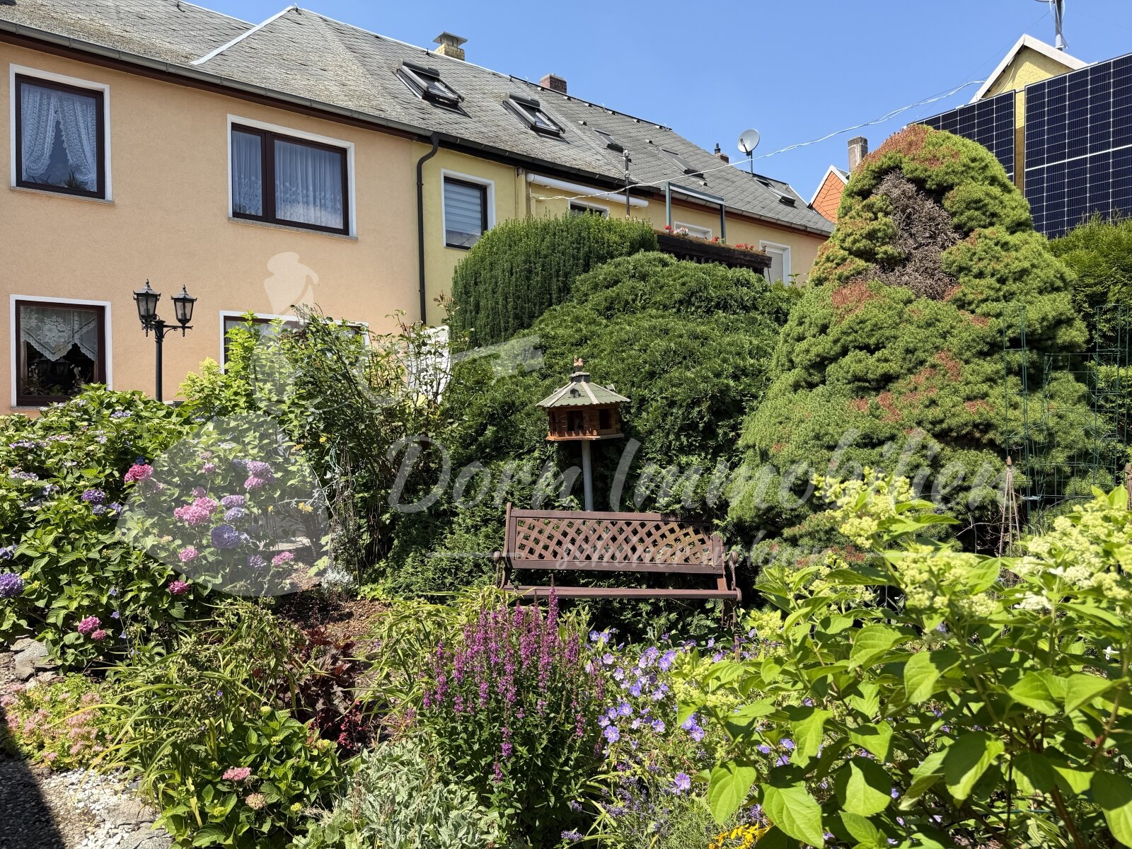 Lassen Sie sich vormerken: Gepflegtes Reihenendhaus mit herrlichem Garten - bevorzugte Lage in Zwickau - Auerbach im Verkauf Lassen Sie sich vormerken: Gepflegtes Reihenendhaus mit herrlichem Garten - bevorzugte Lage in Zwickau - Auerbach im Verkauf